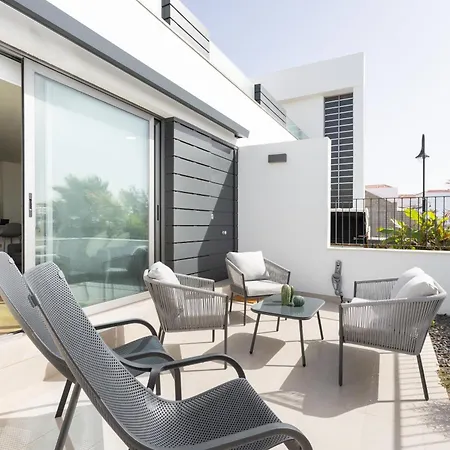 Home2book Nordes Pool & Terrace, Apartmán